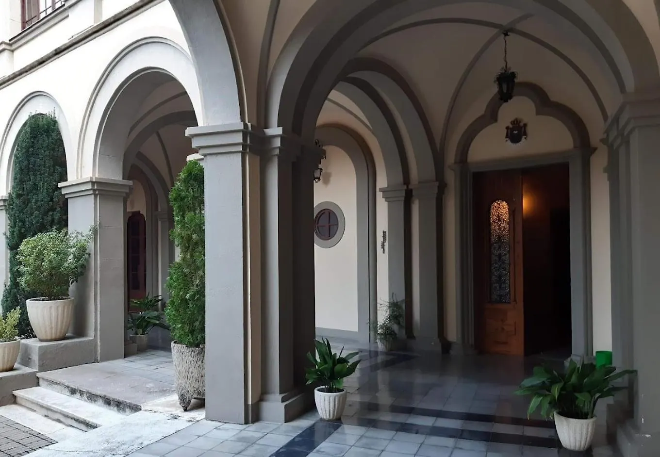 Residencia Sagrada Familia Hotel La Seu d'Urgell 0*,  Spain