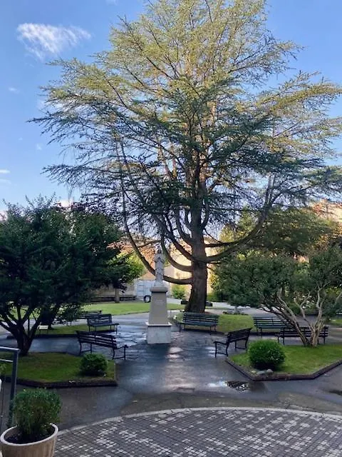 Residencia Sagrada Familia Hotel La Seu d'Urgell